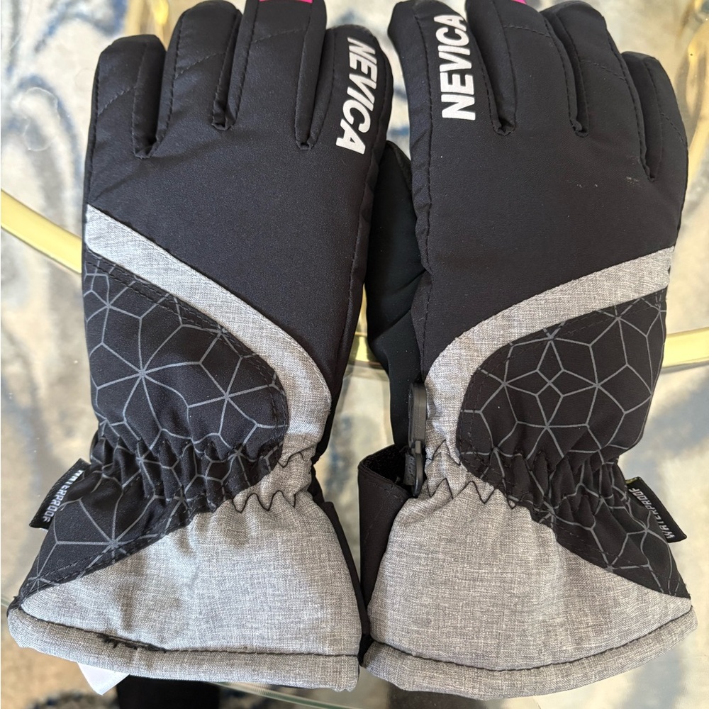 Nevica Black and Gray Winter Gloves